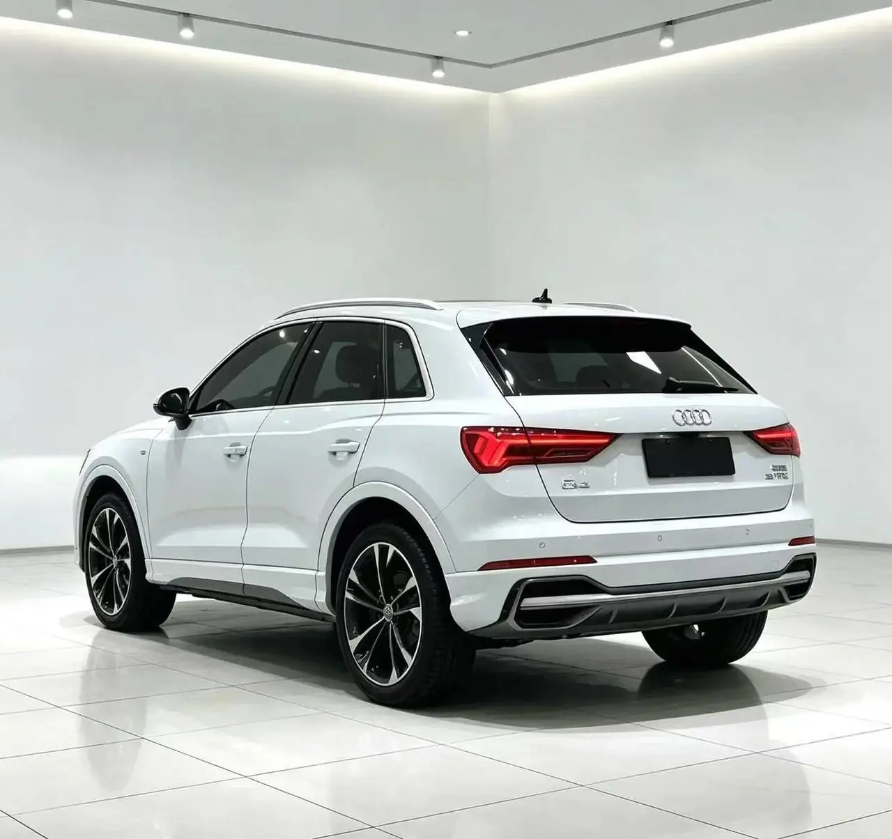 Audi Q3 35 TFSI, фото 3