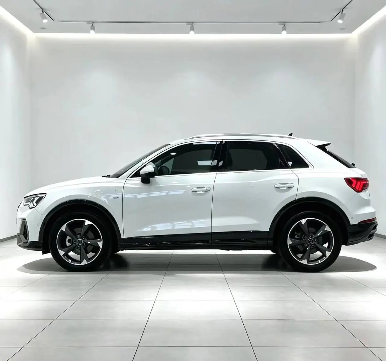 Audi Q3 35 TFSI, фото 4