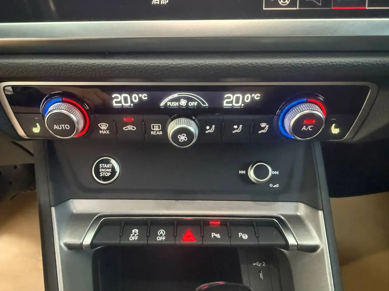 Audi Q3 35 TFSI, фото 10