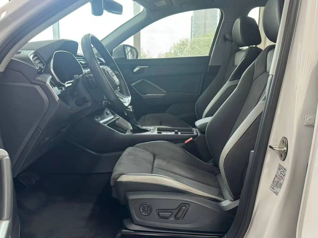 Audi Q3 35 TFSI, фото 8