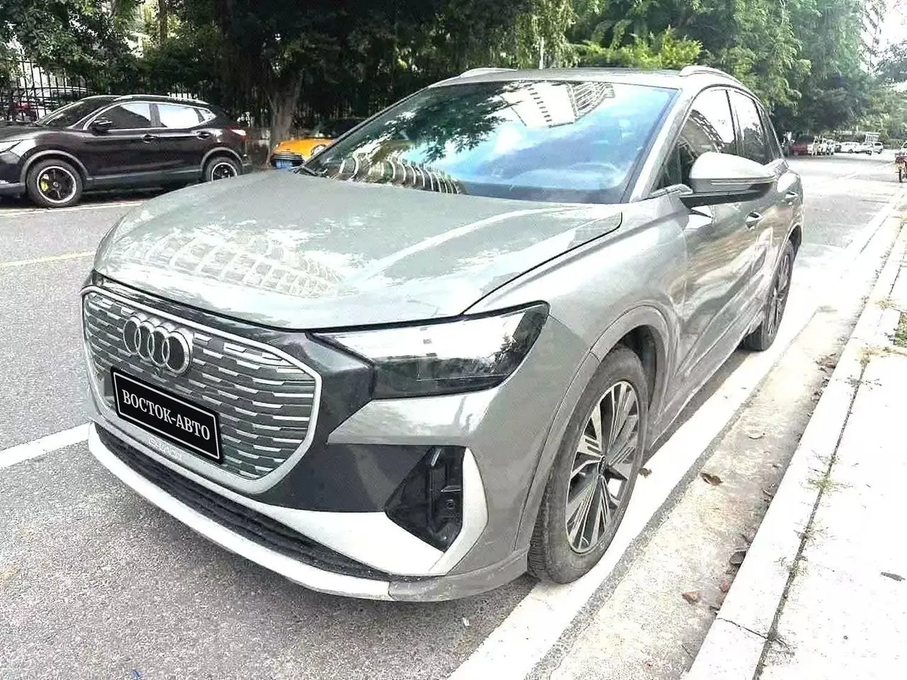 Audi Q4 e-tron 40, фото 1