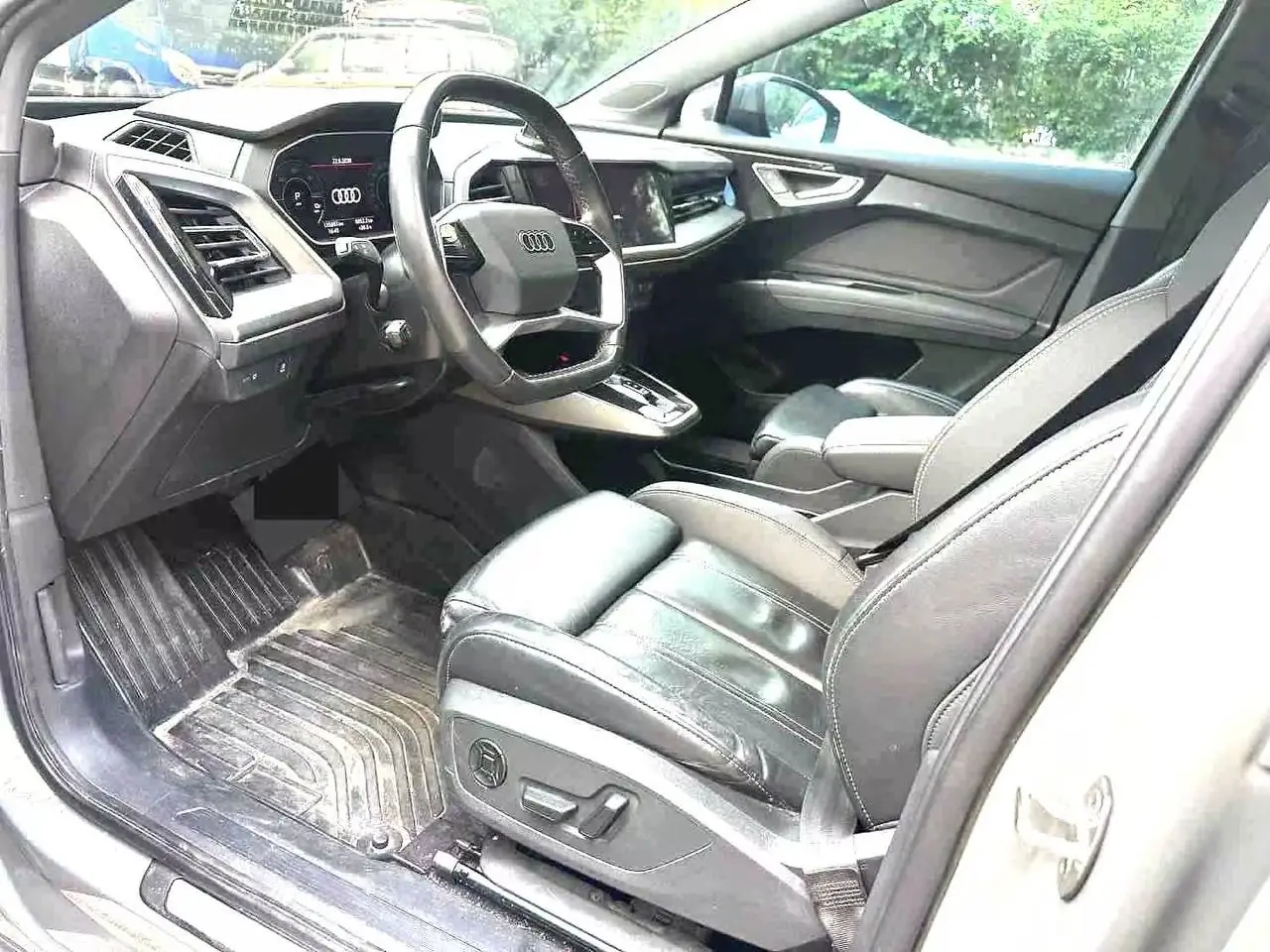 Audi Q4 e-tron 40, фото 3