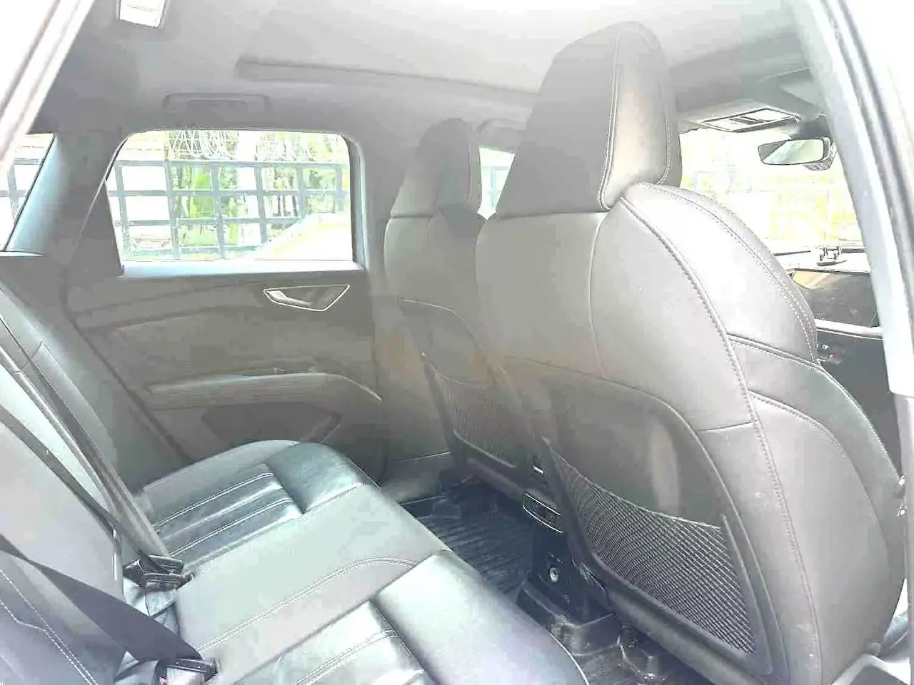 Audi Q4 e-tron 40, фото 6