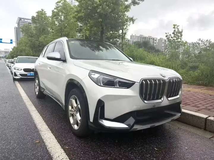 BMW X1 sDrive20Li 1.5T