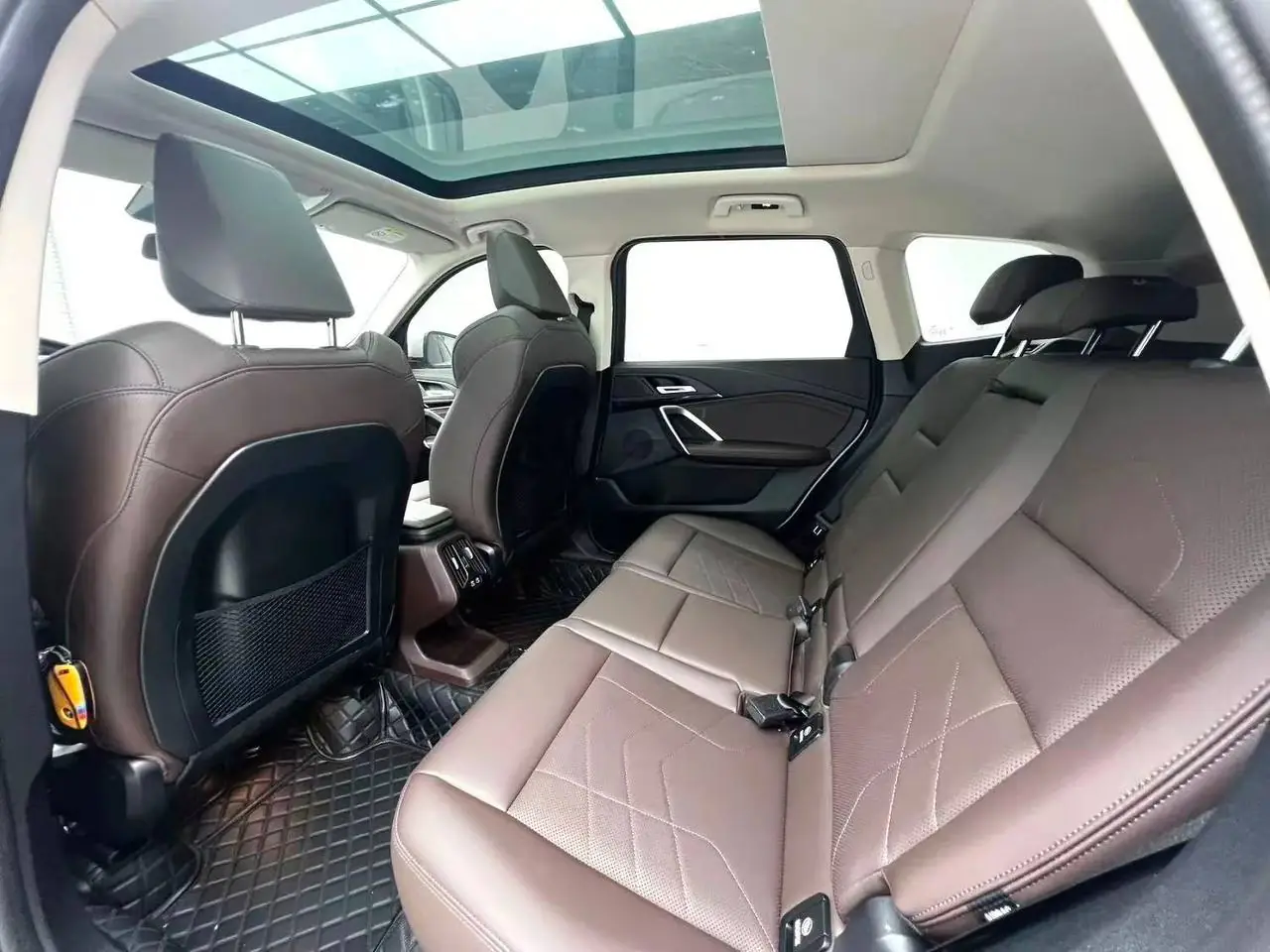 BMW X1 sDrive20Li 1.5T, фото 3