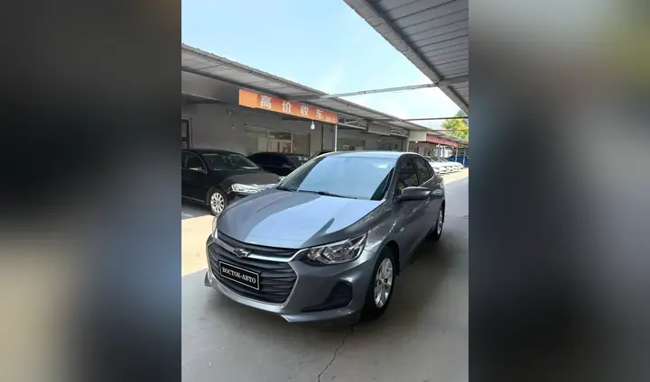 Chevrolet Onix 1.0T AT