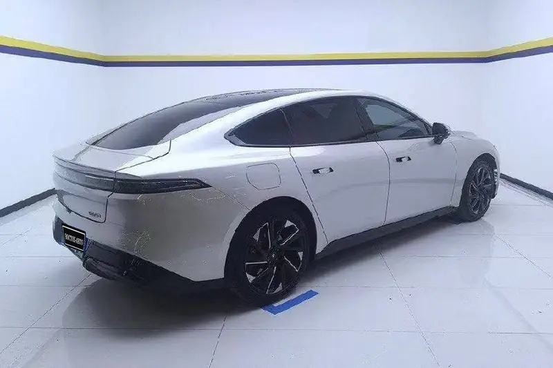 Dongfeng eπ007 EREV 200, фото 2