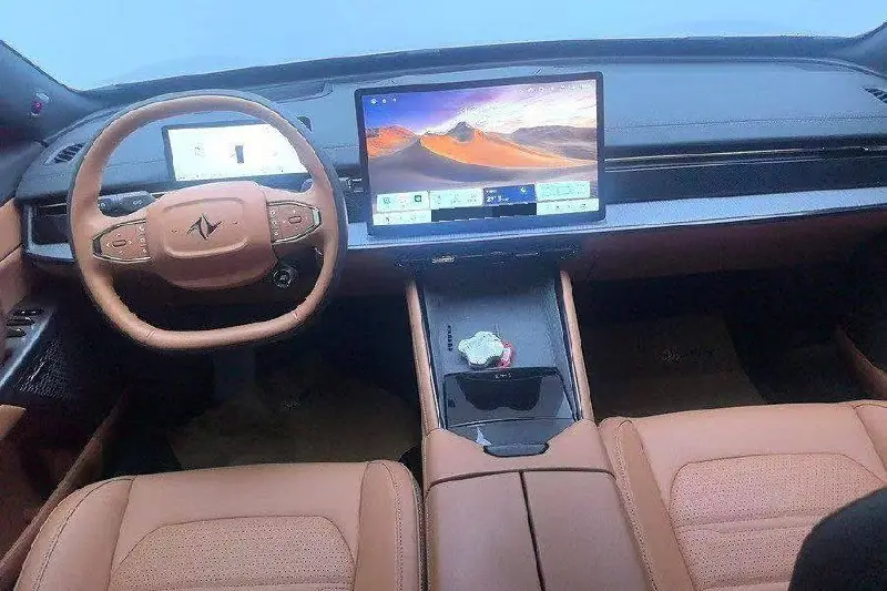 Dongfeng eπ007 EREV 200, фото 4