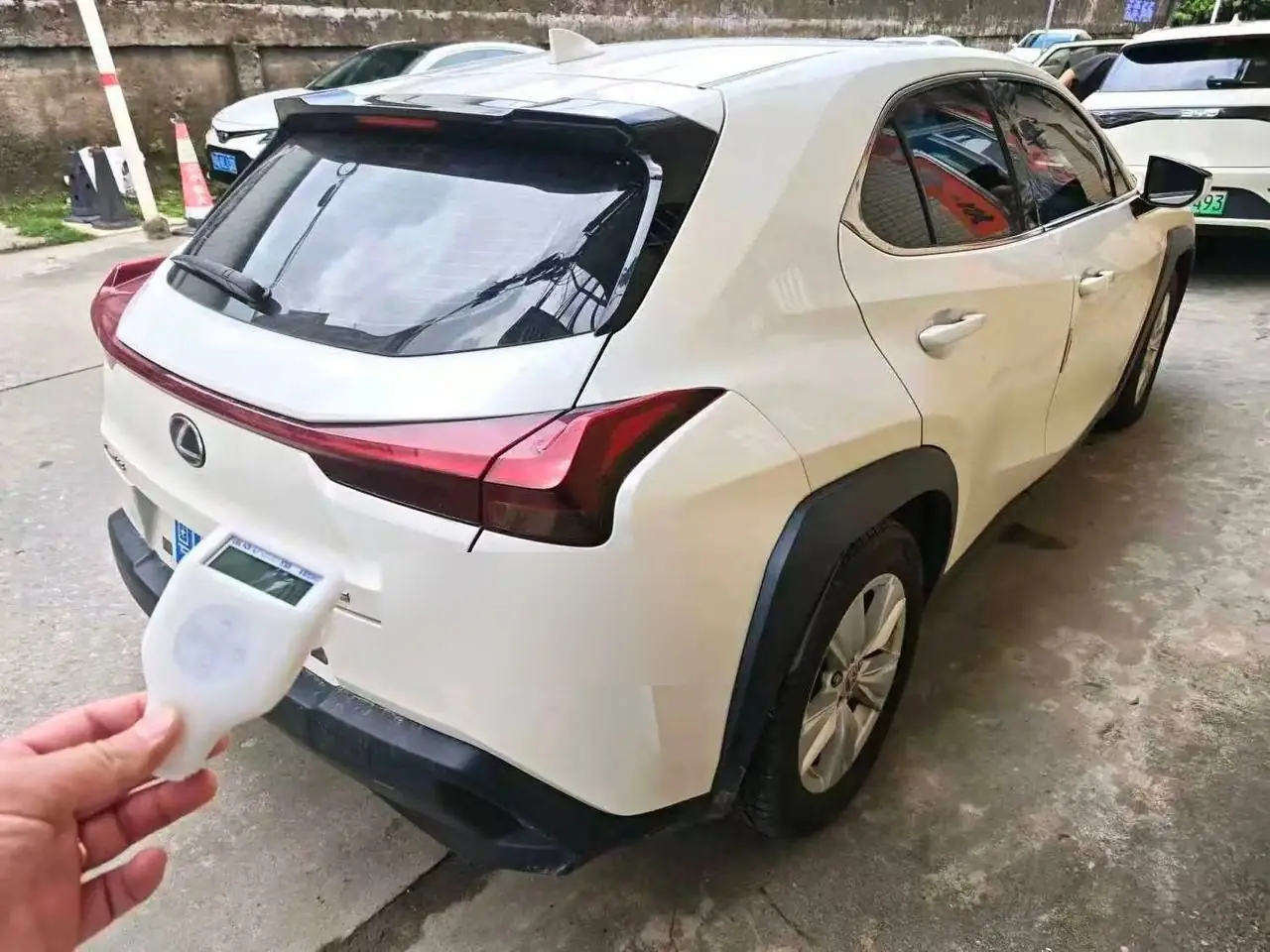 Lexus UX260h 2.0 Hybrid, фото 2