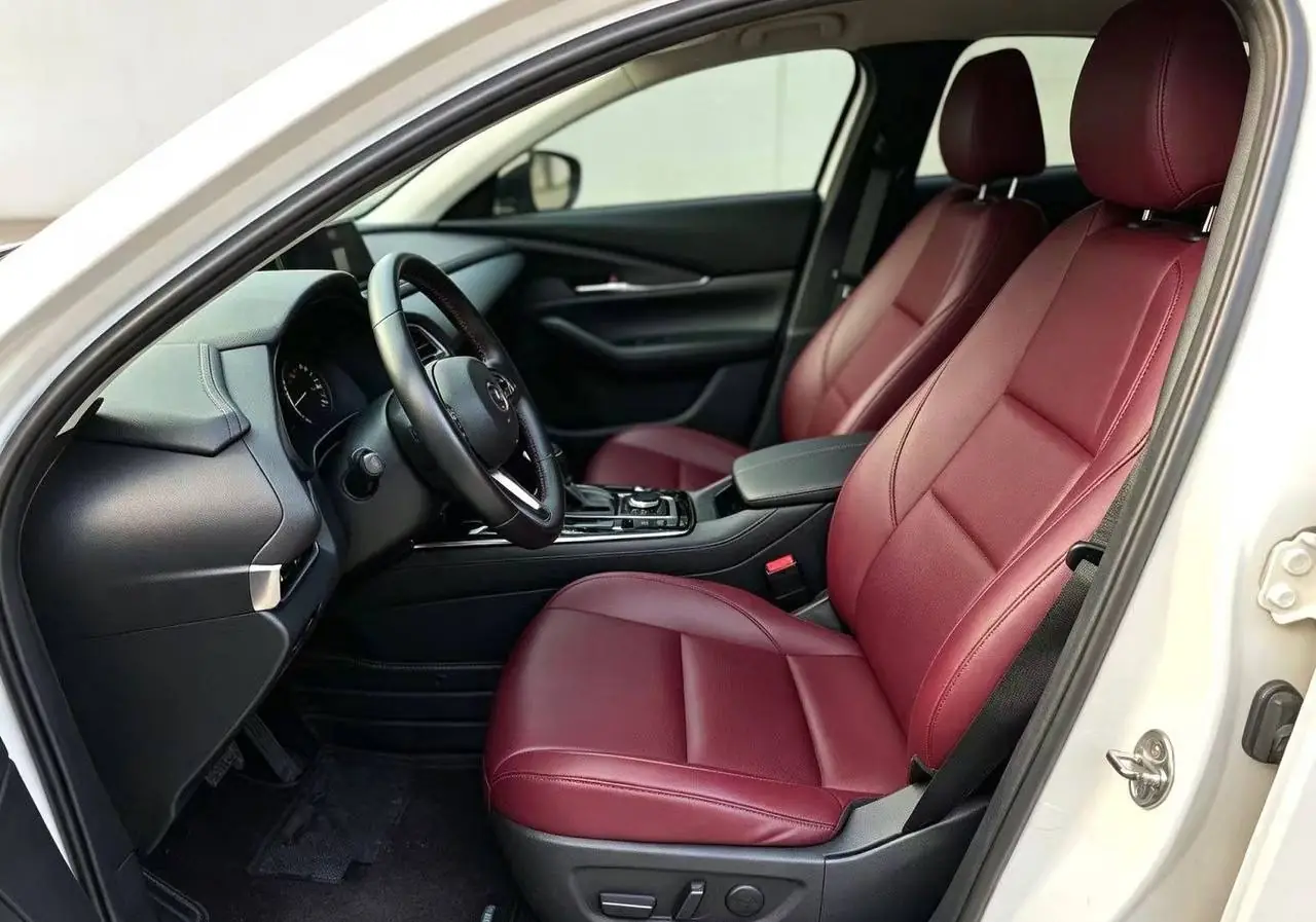 Mazda CX-30 2.0 AT, фото 4