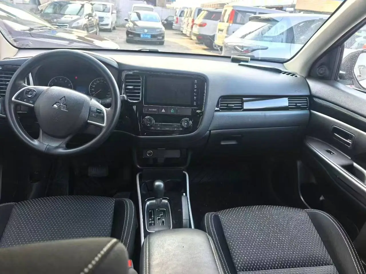 Mitsubishi Outlander 2.0, фото 8