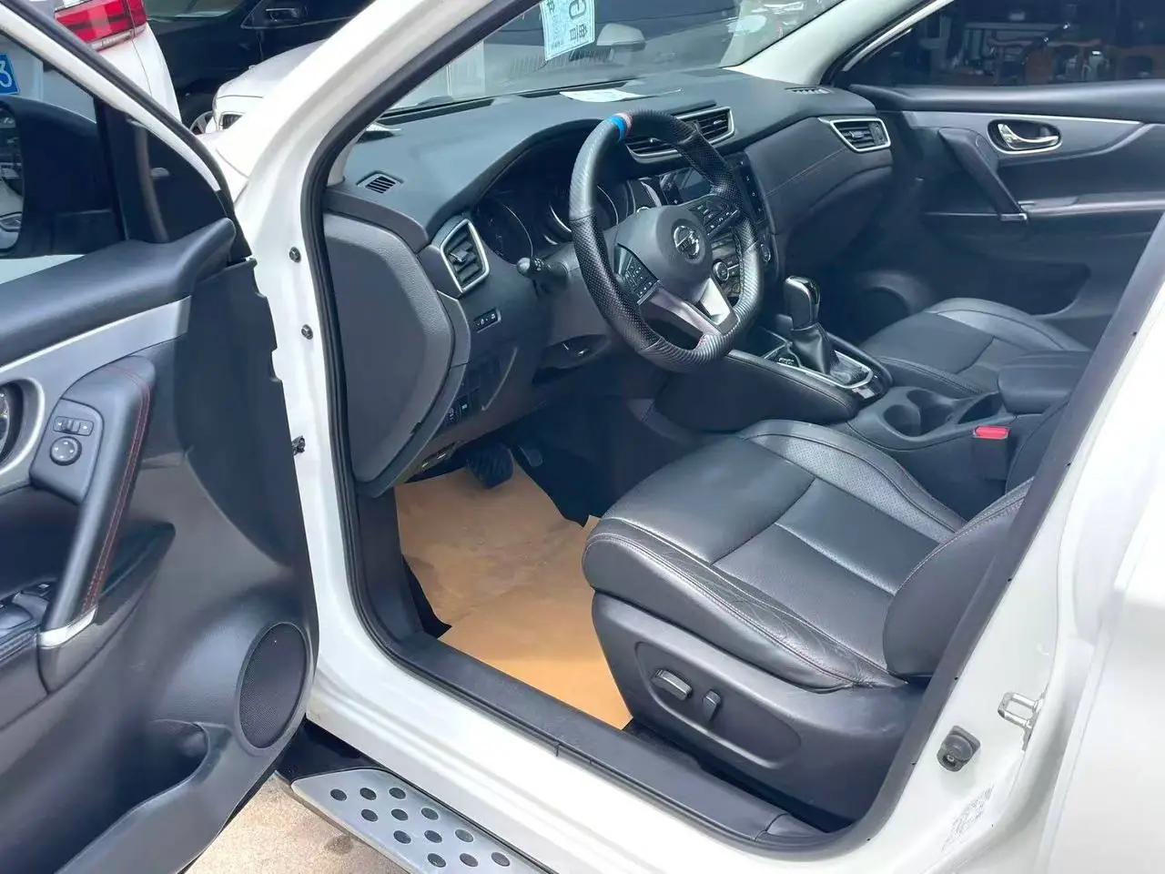 Nissan Qashqai 2.0, фото 3