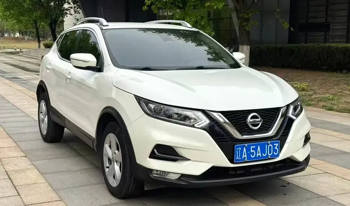 Nissan Qashqai 2.0 CVT XV