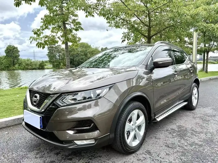 Nissan Qashqai 2.0 CVT XV