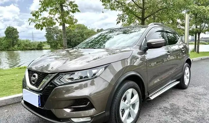 Nissan Qashqai 2.0 CVT XV