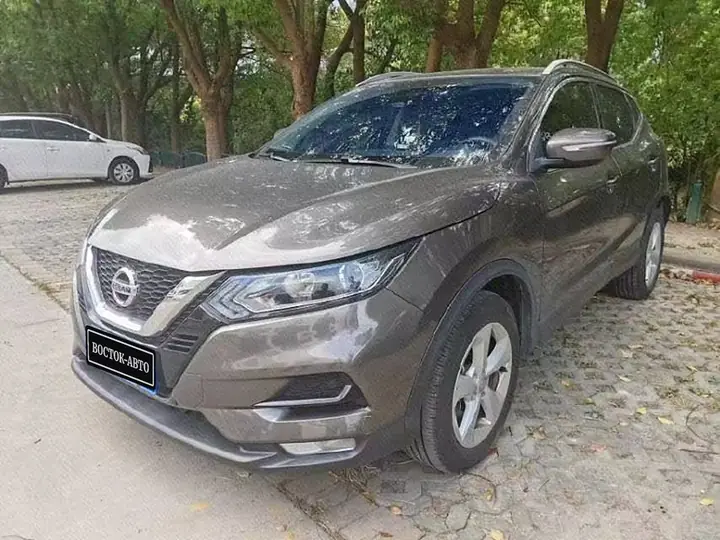 Nissan Qashqai 2.0 CVT