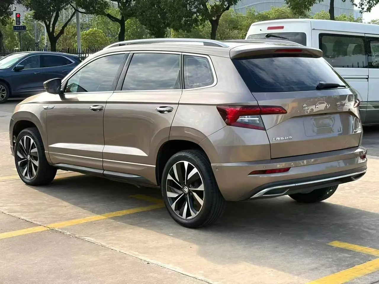 Skoda Karoq 1.4TSI TSI280 Luxury, фото 4