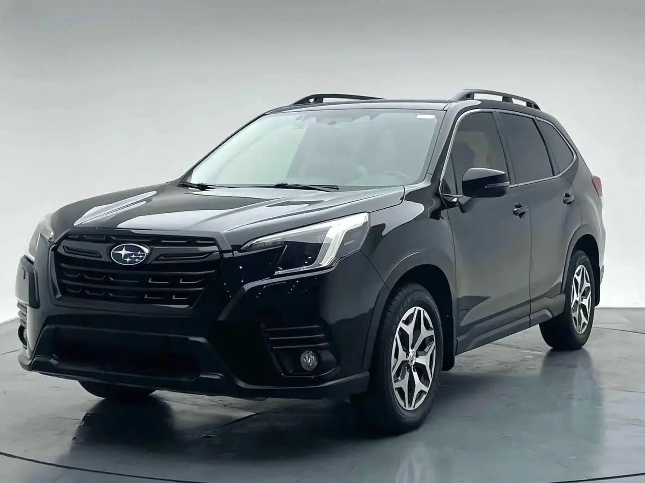 Subaru Forester 2.0i, фото 1