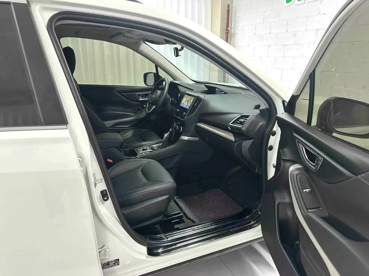 Subaru Forester 2.0i AWD, фото 4