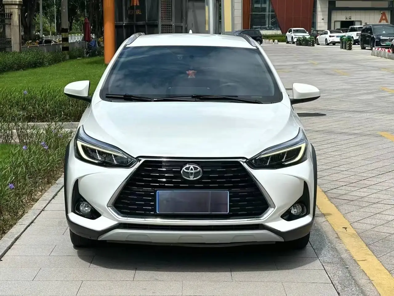 Toyota Yaris L 1.5 CVT Luxury PLUS, фото 2