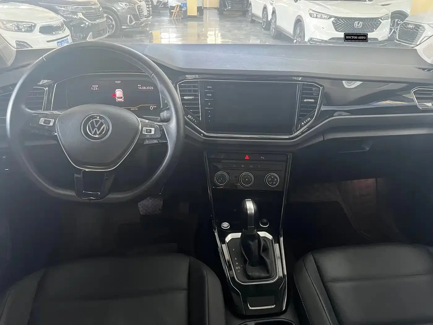 Volkswagen T-ROC 1.4T, фото 8