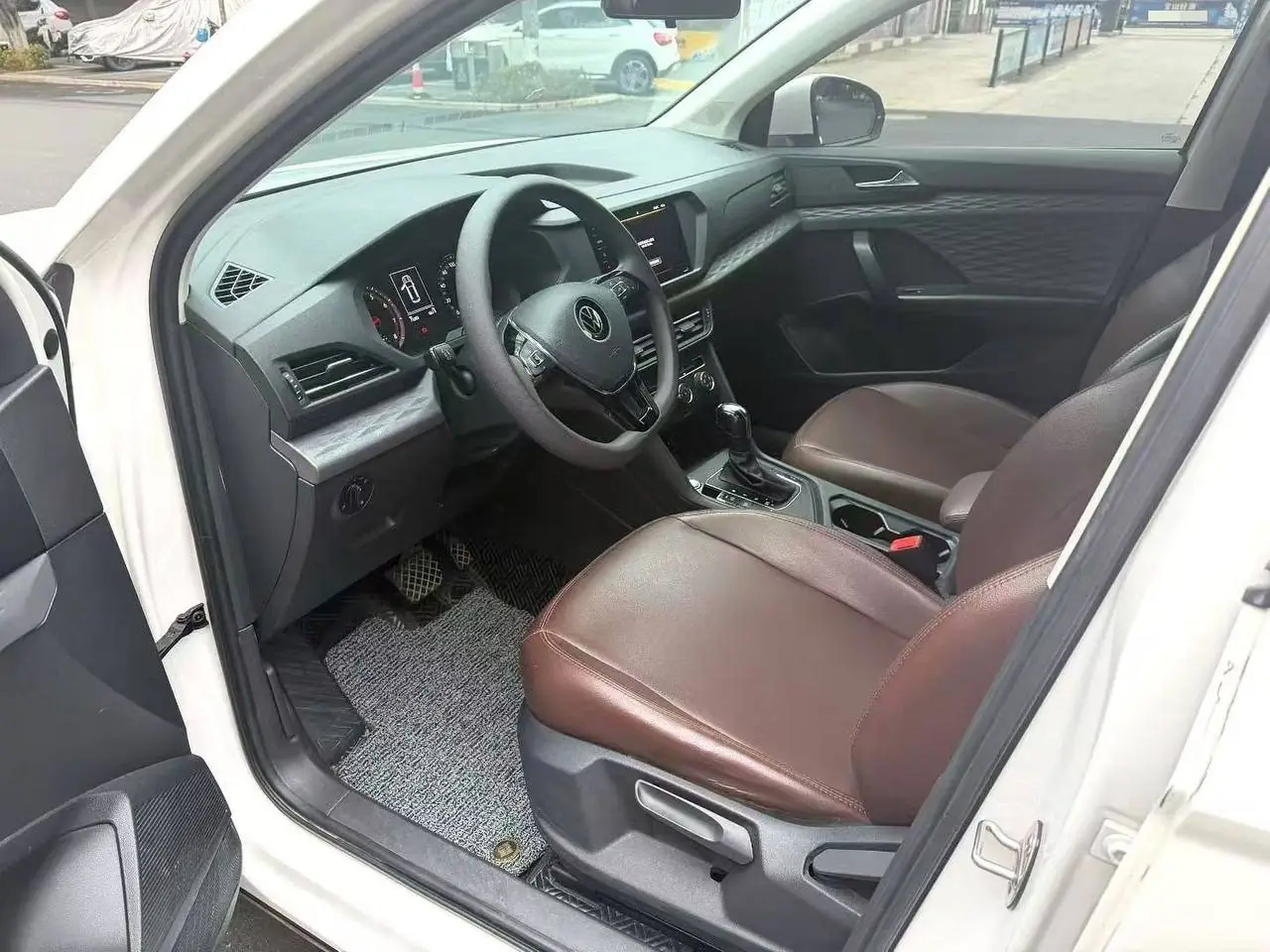 Volkswagen Tharu 280TSI 2WD Comfort, фото 8