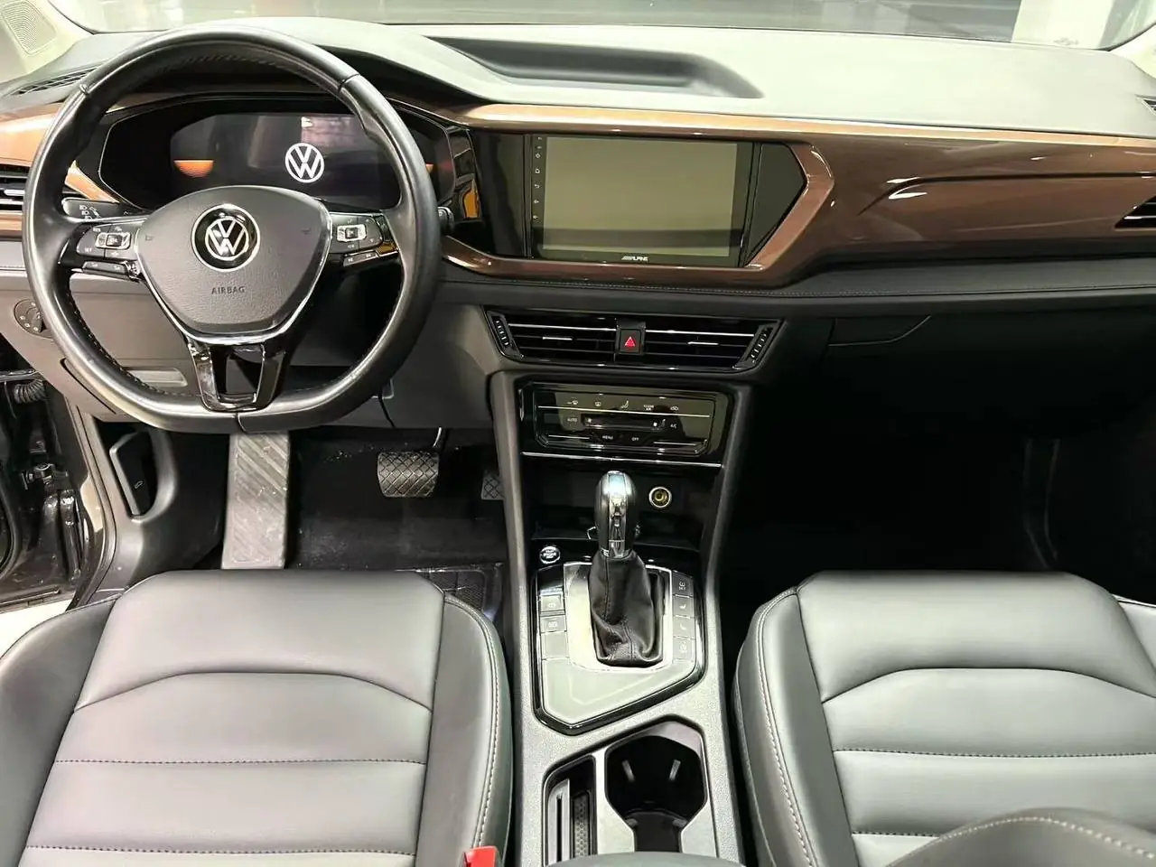 Volkswagen Tharu 280TSI, фото 8