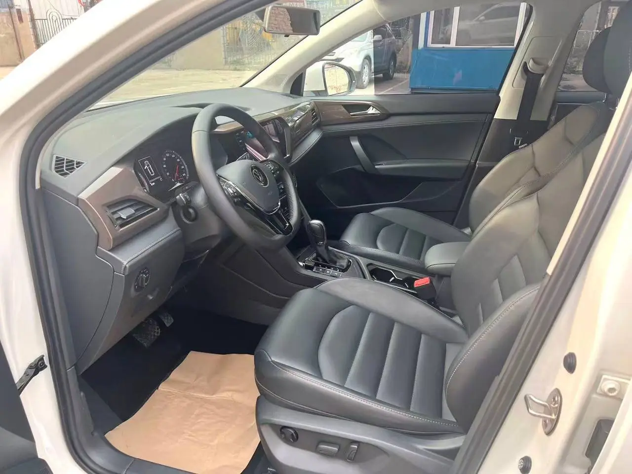 Volkswagen Tharu 280TSI, фото 9