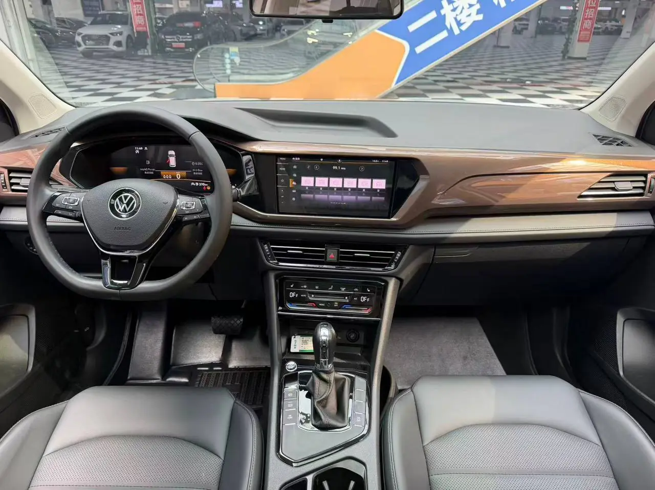 Volkswagen Tharu 280TSI, фото 9
