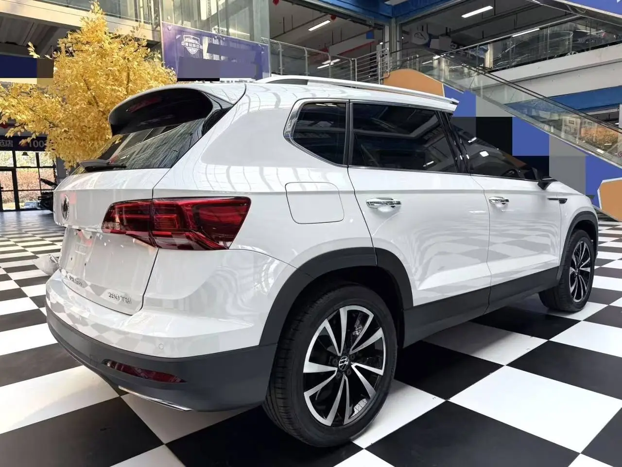Volkswagen Tharu 280TSI, фото 8