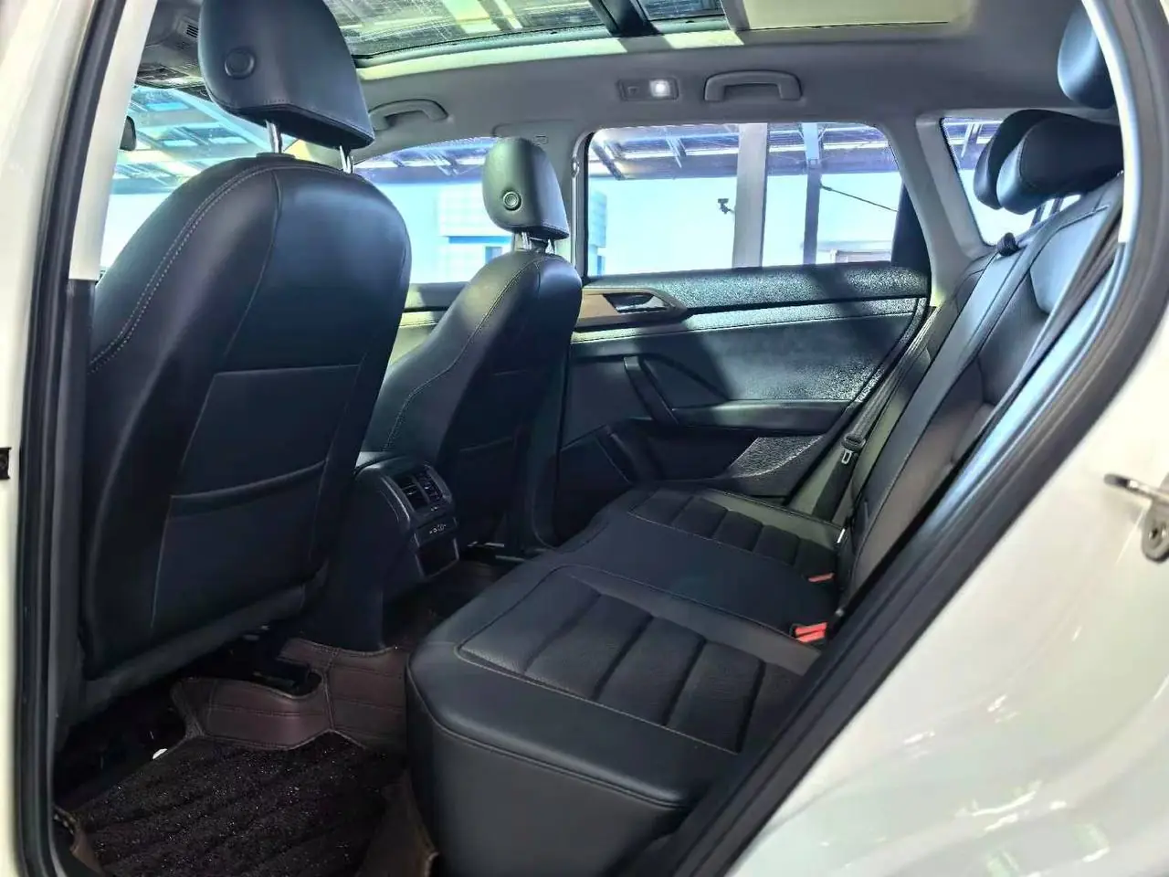 Volkswagen Tharu 280TSI, фото 8