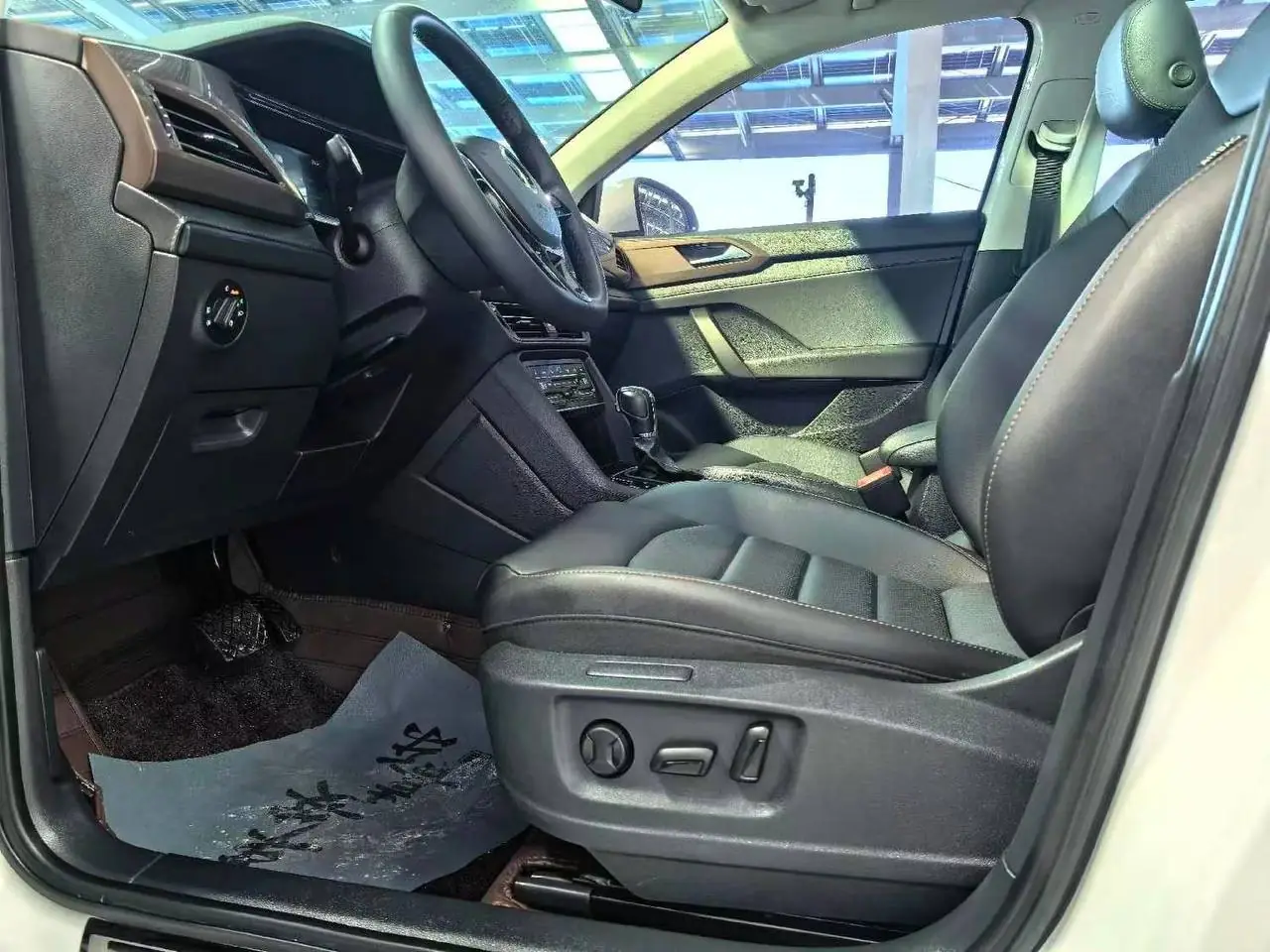 Volkswagen Tharu 280TSI, фото 9