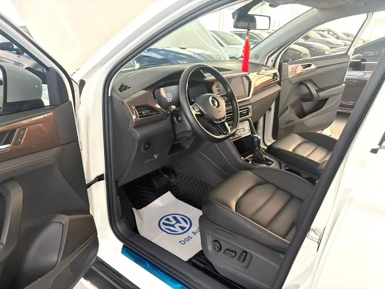 Volkswagen Tharu 280TSI, фото 3