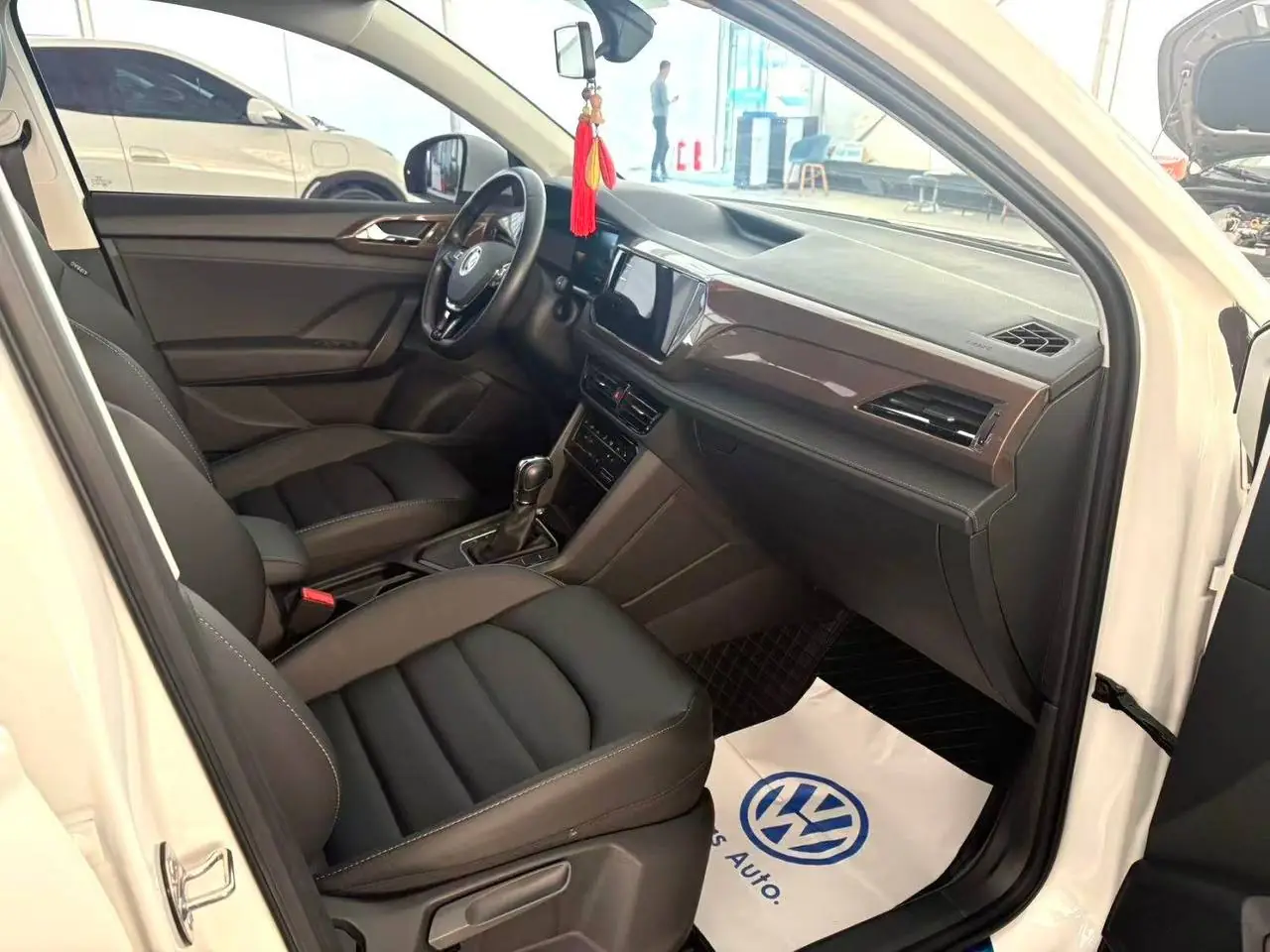 Volkswagen Tharu 280TSI, фото 4