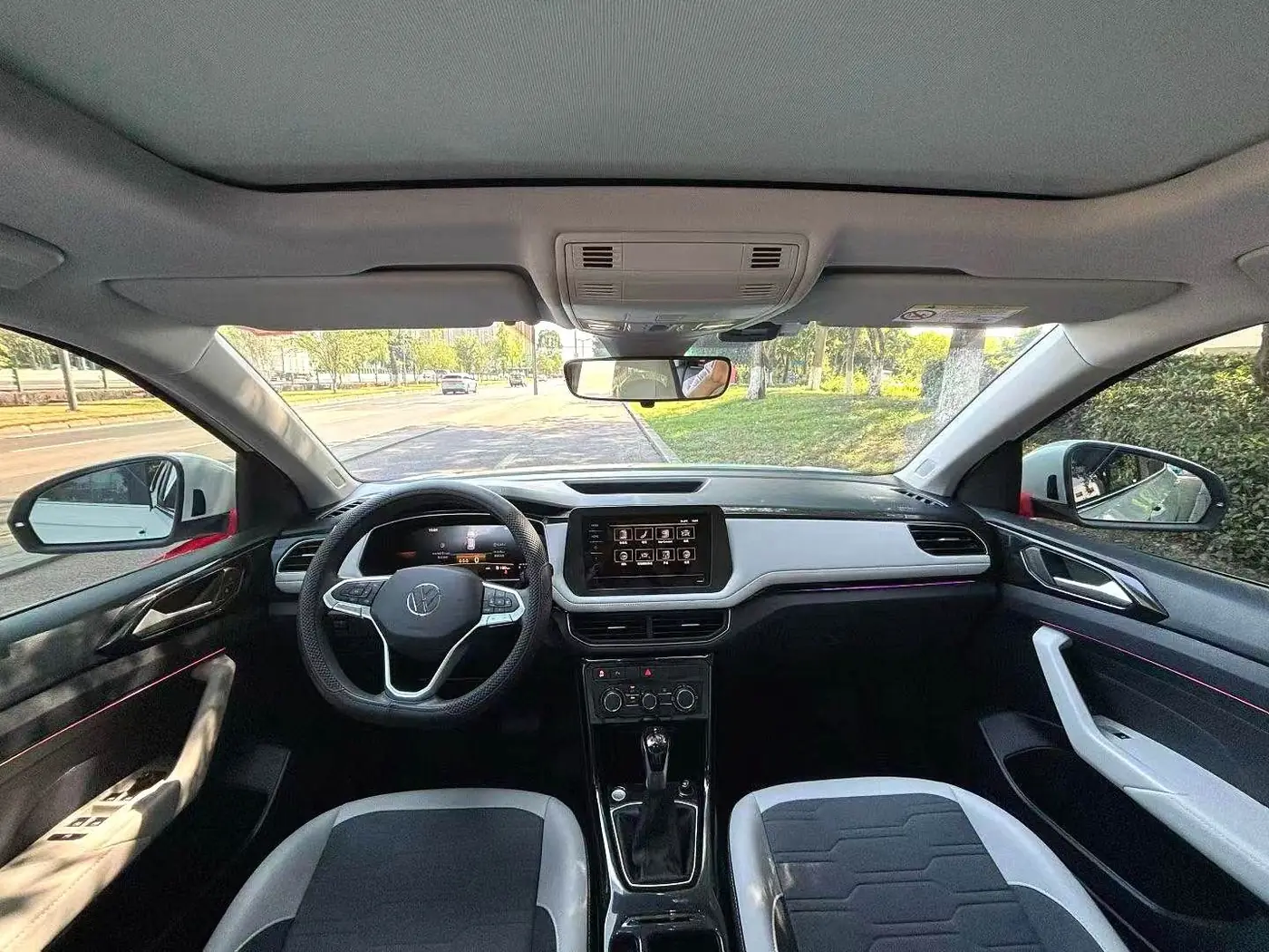 Volkswagen Tharu XR 1.5 AT, фото 4