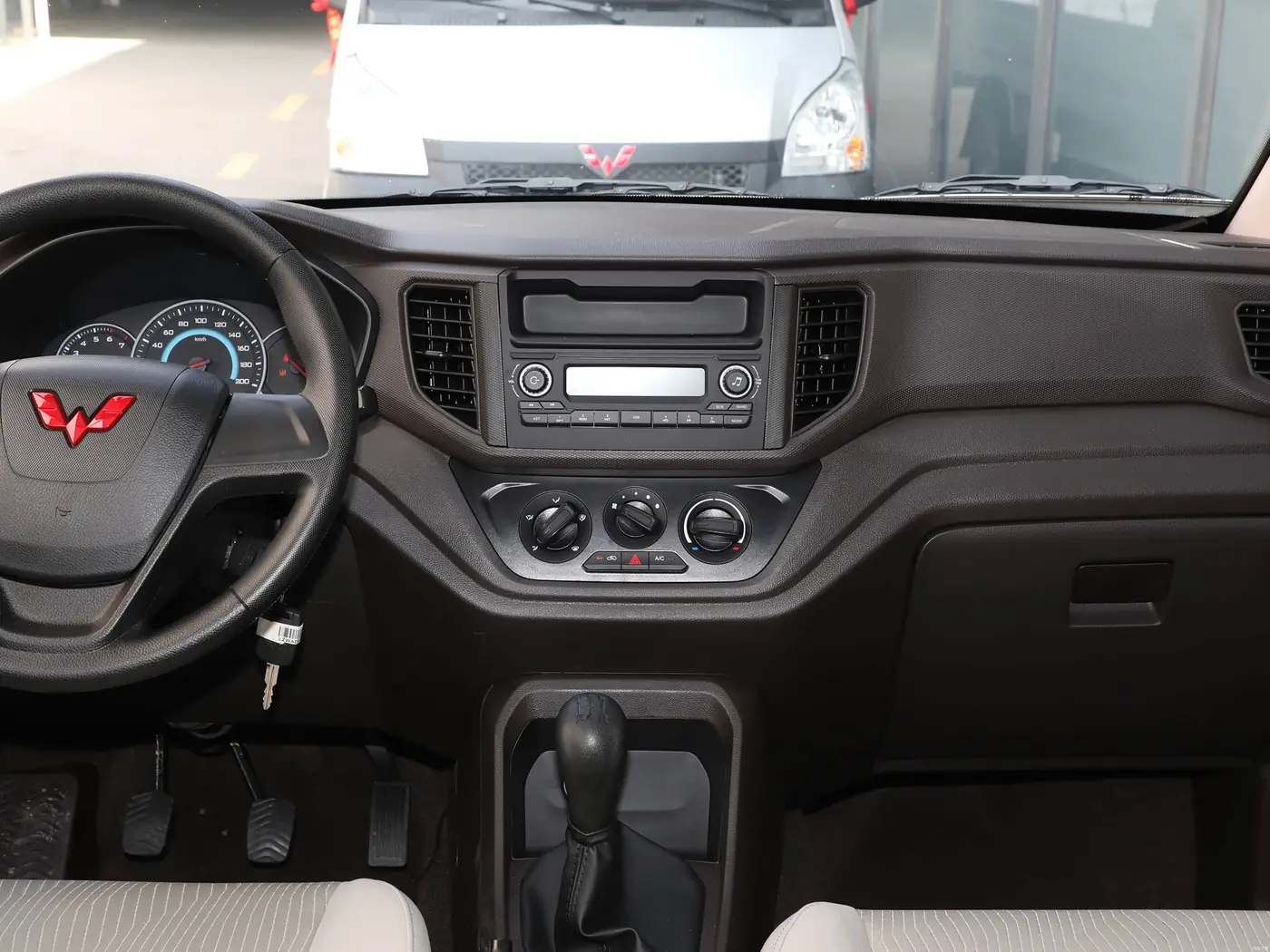 Wuling Hongguang V 1.5, фото 5
