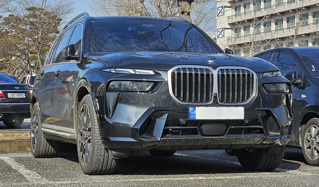 BMW X7