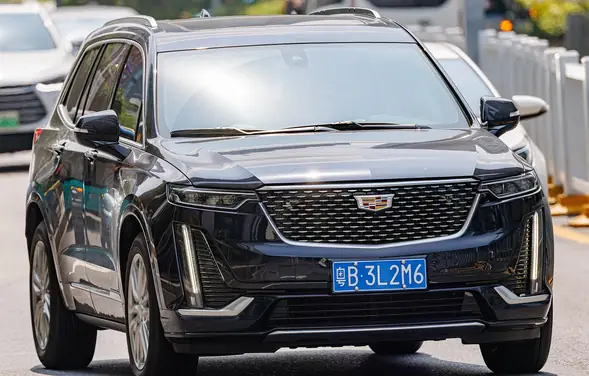 Cadillac XT6