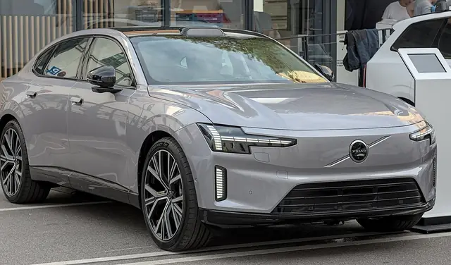 Volvo ES90