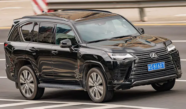 Lexus LX