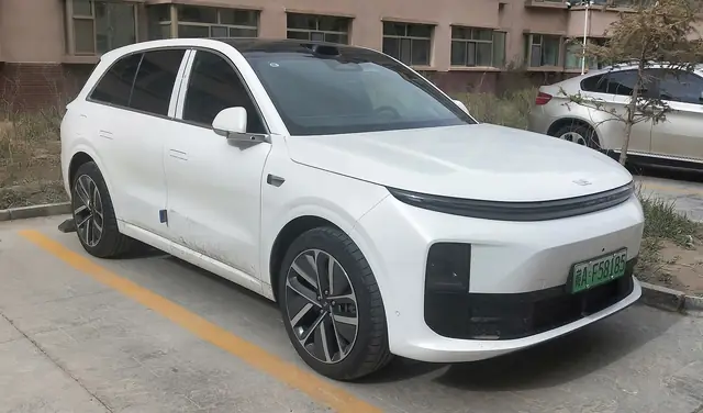 Li Auto L6