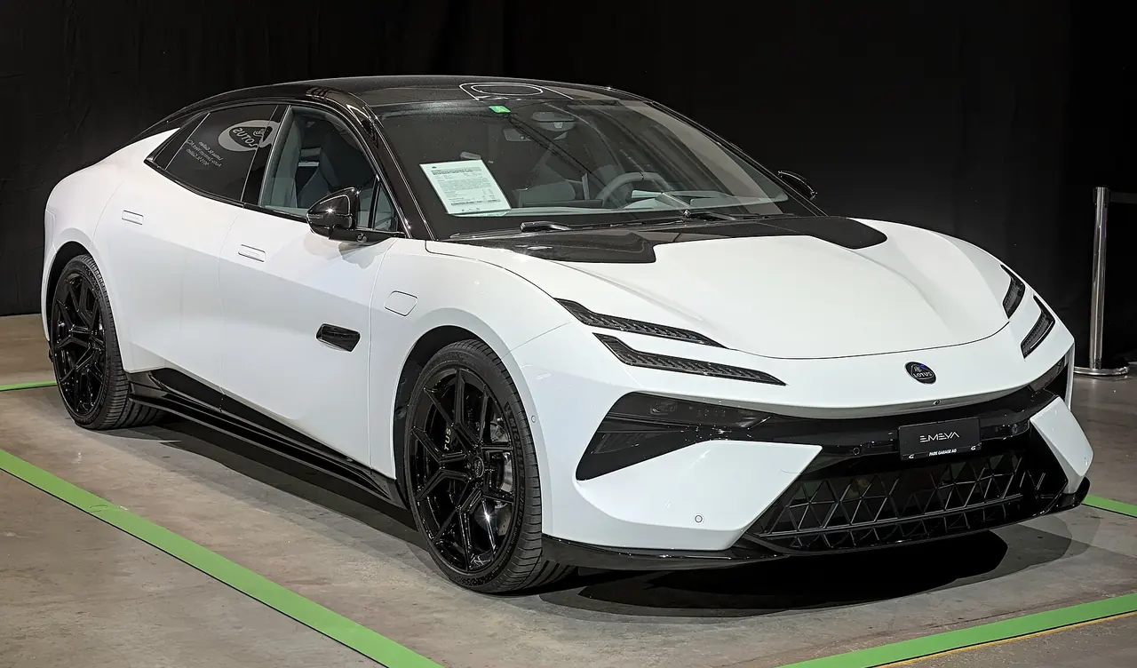 Lotus Emeya