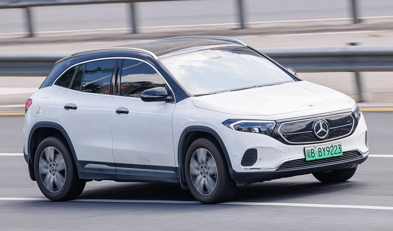 Mercedes-Benz EQA