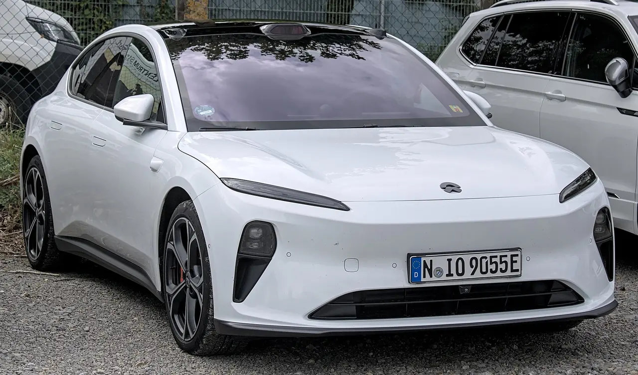 NIO ET5